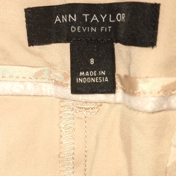 Ann Taylor Devin Fit Tan Walking Shorts-#1516 - Picture 3 of 10